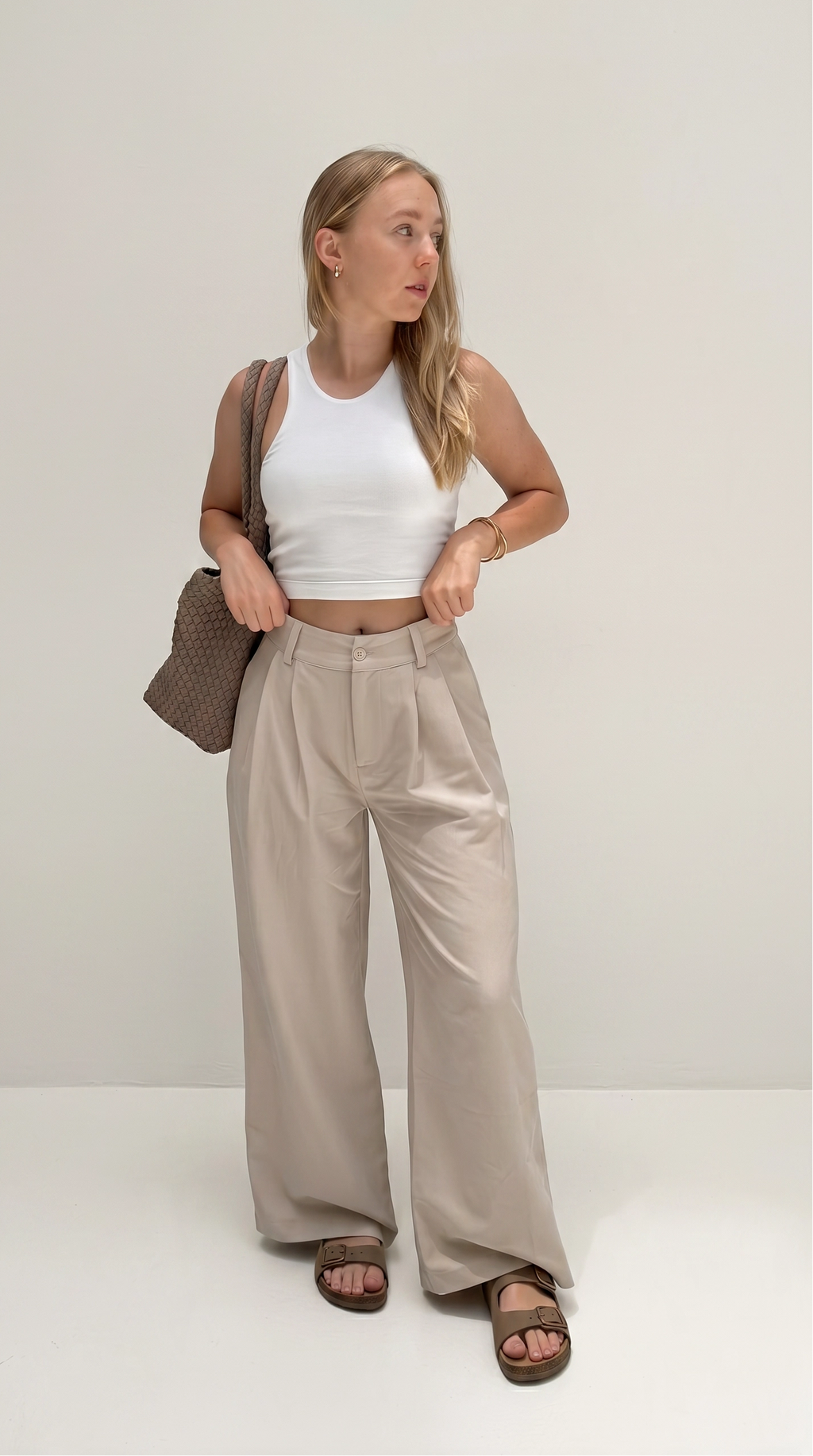 Pleated Wide-Leg Trouser